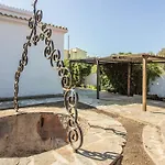 Guesthost Peaceful In With Garden Σπίτι διακοπών