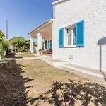 Guesthost Peaceful In With Garden *