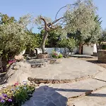 Guesthost Peaceful In With Garden Berchiddeddu