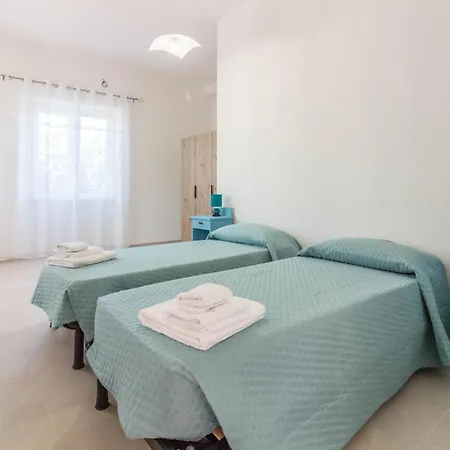 Guesthost Peaceful In With Garden Berchiddeddu