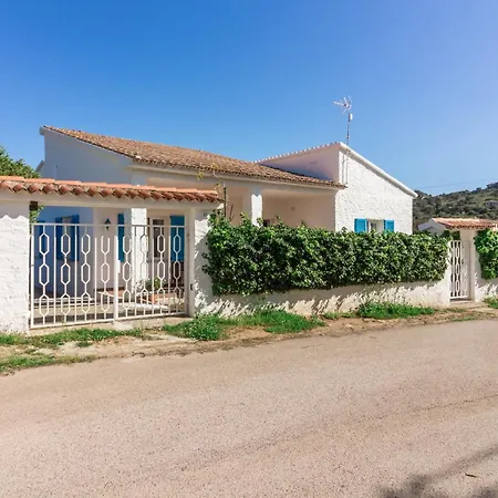 Guesthost Peaceful In With Garden בית נופש