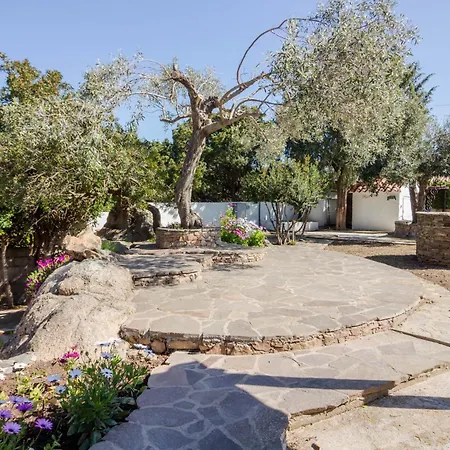 Guesthost Peaceful In With Garden Berchiddeddu